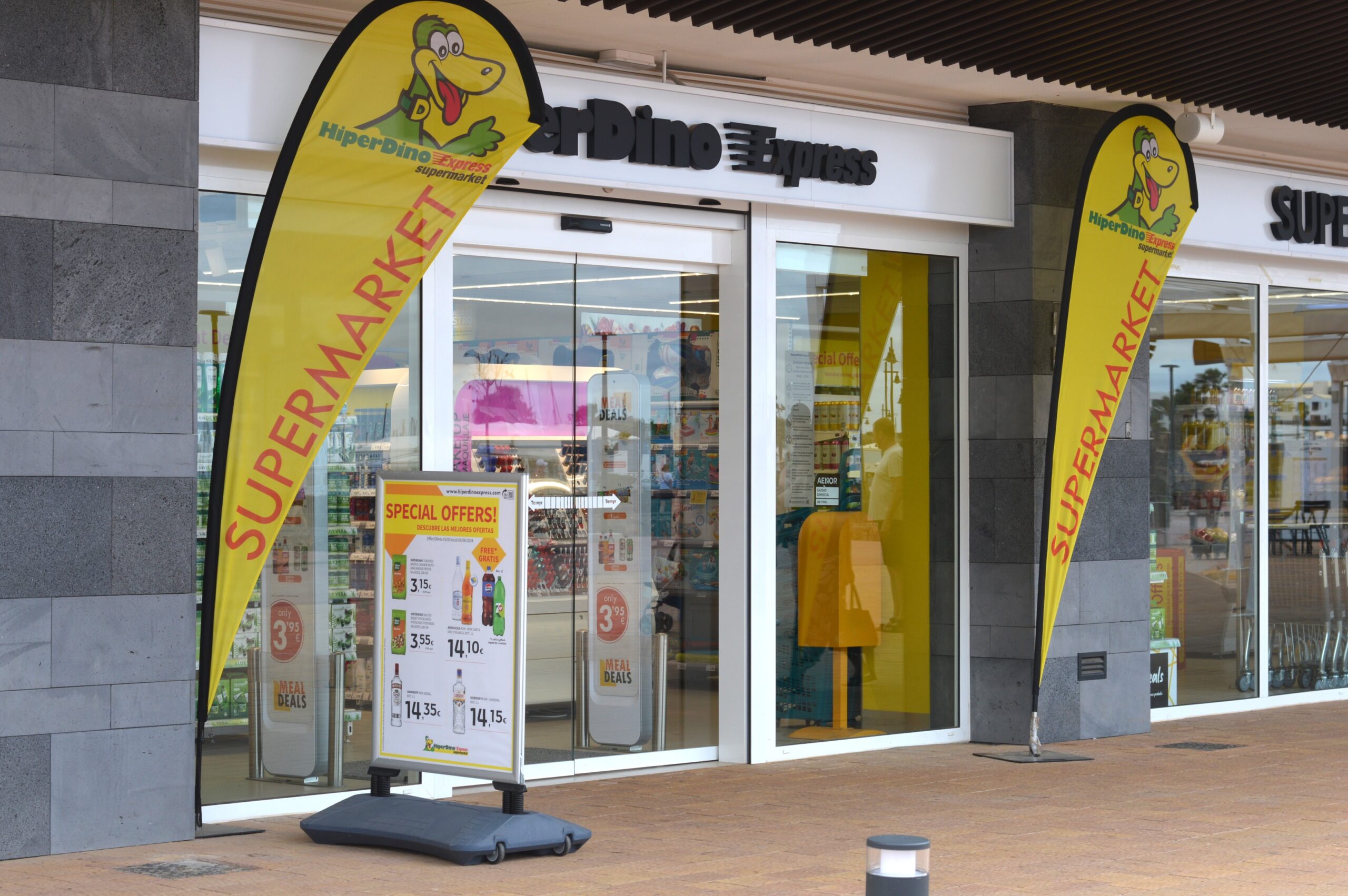 hiperdino cuanto cuesta comer lanzarote